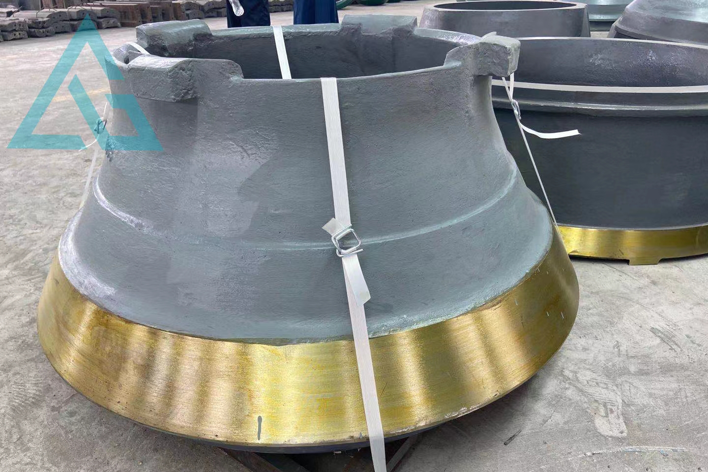 Wear Parts Stone Crusher Cone Crusher Mantle Bowl Liner